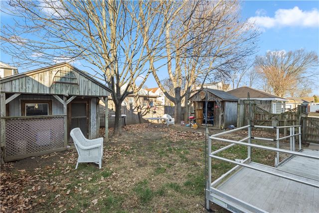 51 Oakland Avenue, Cranston, RI 02910