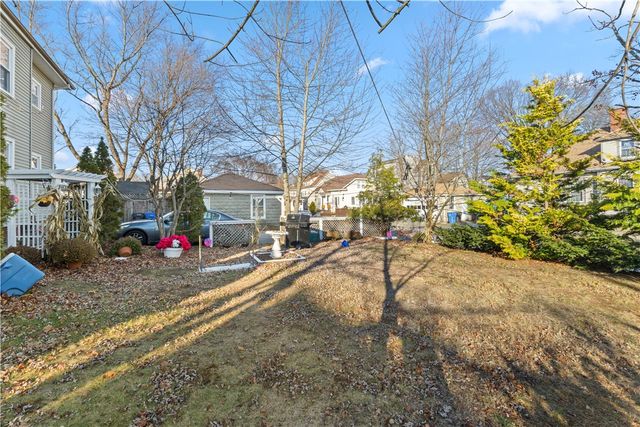 51 Oakland Avenue, Cranston, RI 02910