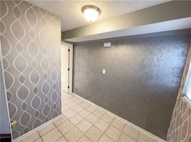 167 Bridgewood SE Drive, Conyers, GA 30094