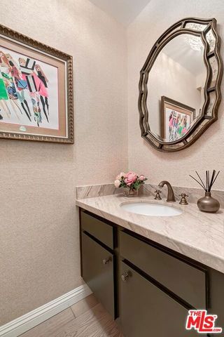 853 Larrabee Street 7, West Hollywood, CA 90069