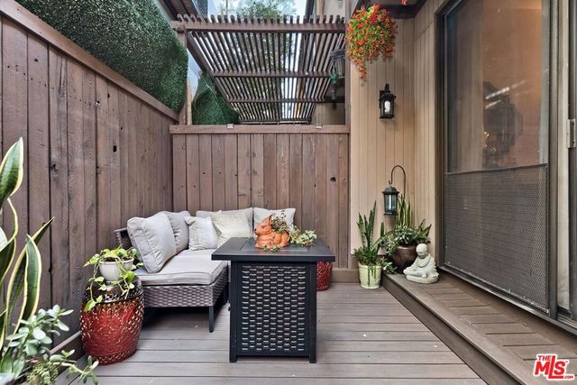 853 Larrabee Street 7, West Hollywood, CA 90069