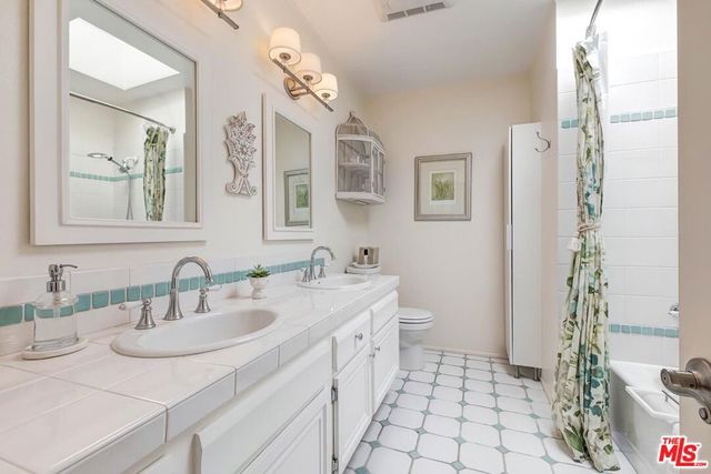 853 Larrabee Street 7, West Hollywood, CA 90069