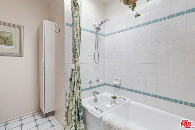 853 Larrabee Street 7, West Hollywood, CA 90069