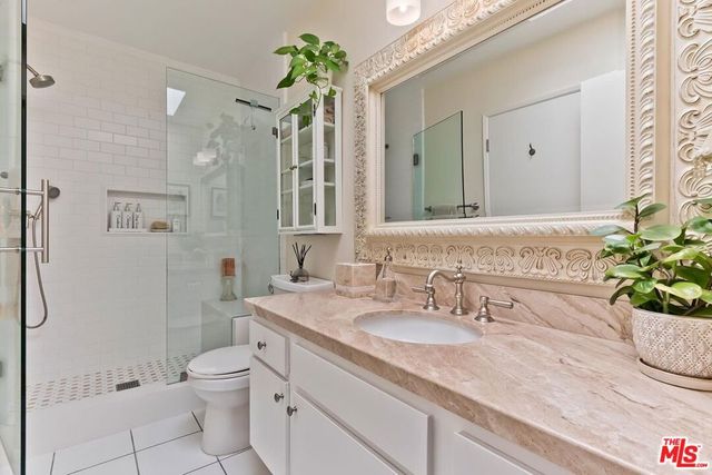 853 Larrabee Street 7, West Hollywood, CA 90069