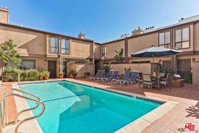 853 Larrabee Street 7, West Hollywood, CA 90069