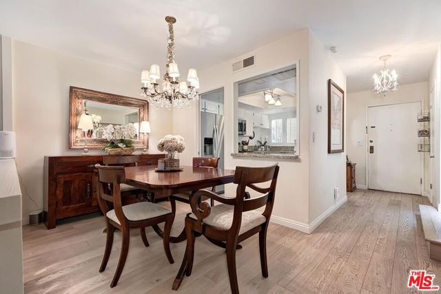 853 Larrabee Street 7, West Hollywood, CA 90069