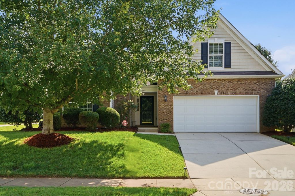 301 Augustus Lane, Mount Holly, NC 28120