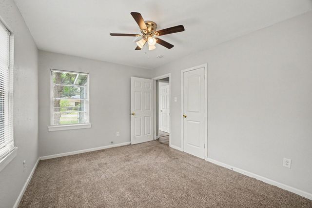 8433 Woodlyn Road, Houston, TX 77028