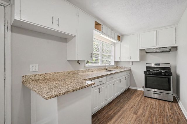 8433 Woodlyn Road, Houston, TX 77028