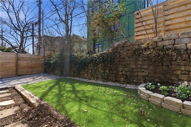 4734 Holly Street, Kansas City, MO 64112