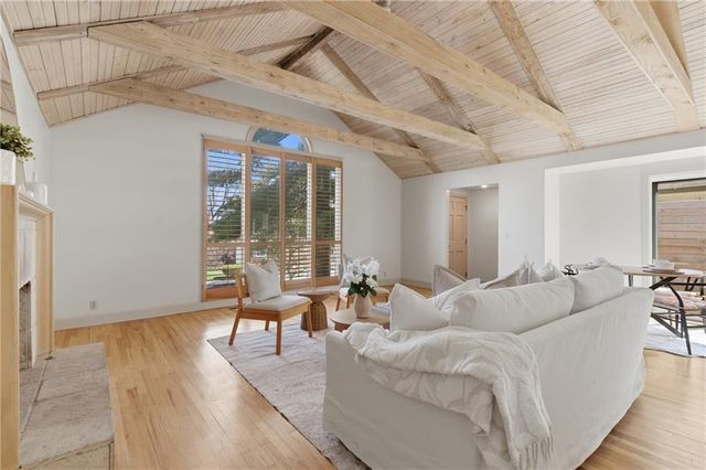 4734 Holly Street, Kansas City, MO 64112