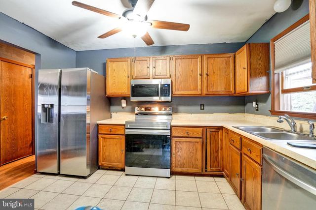 118 OAK TERRACE DR, Birdsboro, PA 19508