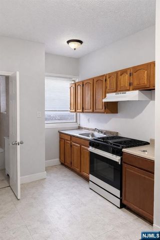 331 Magnolia Avenue, Elizabeth, NJ 07206