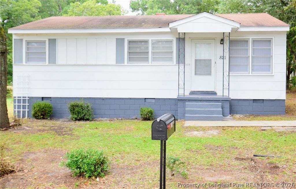 821 Minurva, Fayetteville, NC 28301