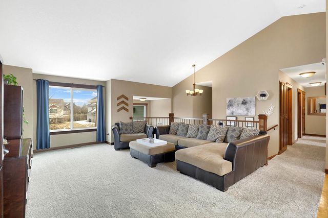 4920 159th Street N, Hugo, MN 55038