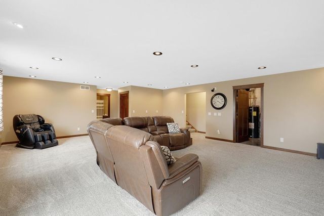 4920 159th Street N, Hugo, MN 55038