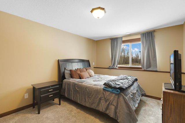 4920 159th Street N, Hugo, MN 55038