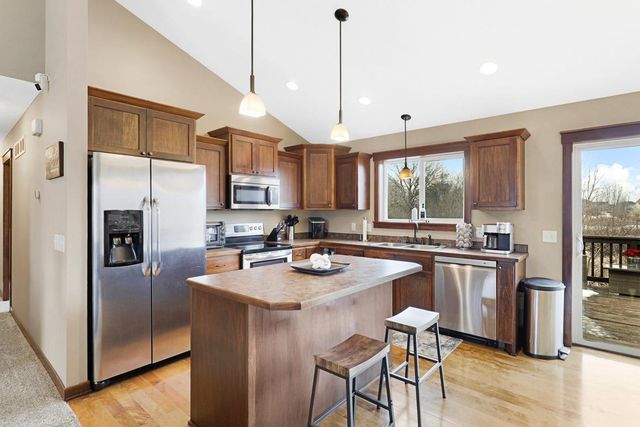 4920 159th Street N, Hugo, MN 55038