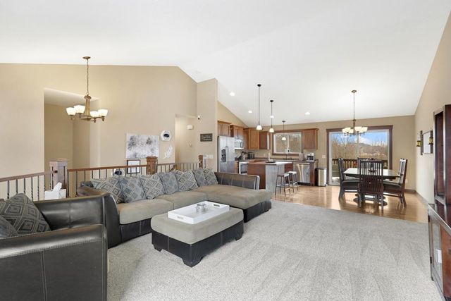 4920 159th Street N, Hugo, MN 55038