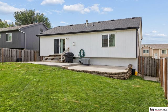 18728 W Street, Omaha, NE 68135