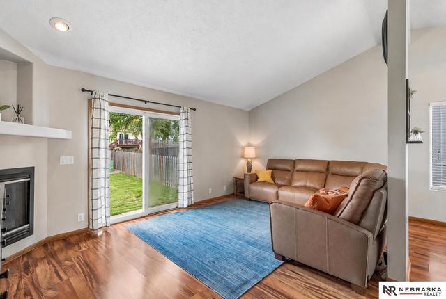 18728 W Street, Omaha, NE 68135