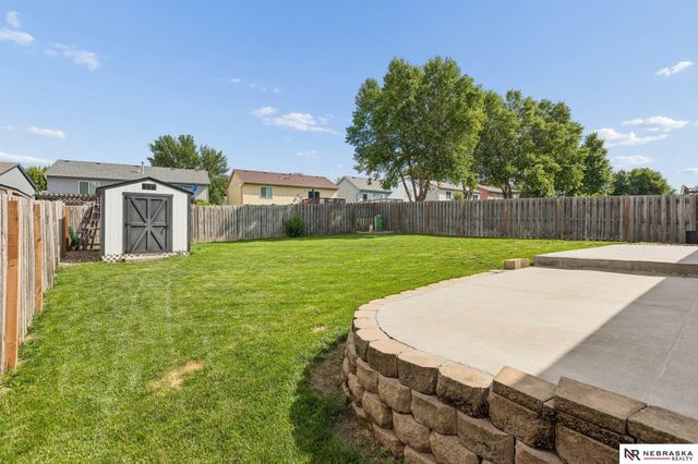 18728 W Street, Omaha, NE 68135