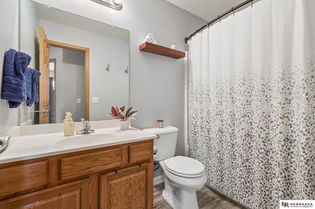 18728 W Street, Omaha, NE 68135