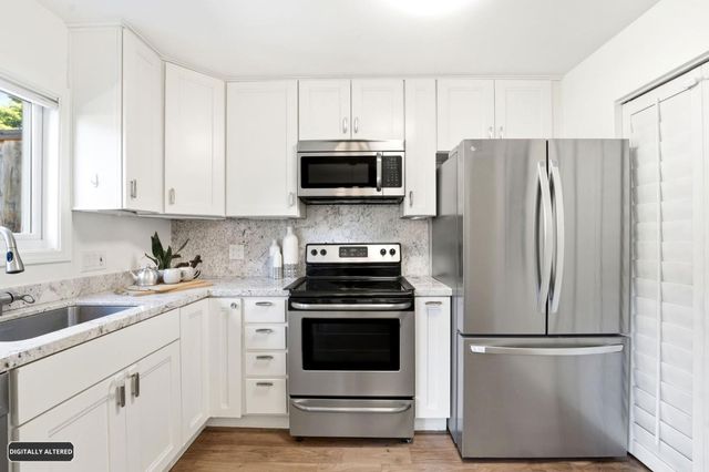 1145 Oddstad Boulevard, Pacifica, CA 94044