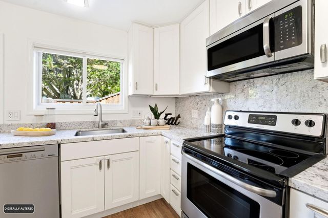 1145 Oddstad Boulevard, Pacifica, CA 94044