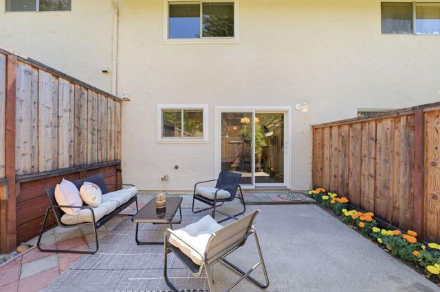 1145 Oddstad Boulevard, Pacifica, CA 94044