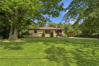 32 Sunset Dr, Kennedy Twp, PA 15108