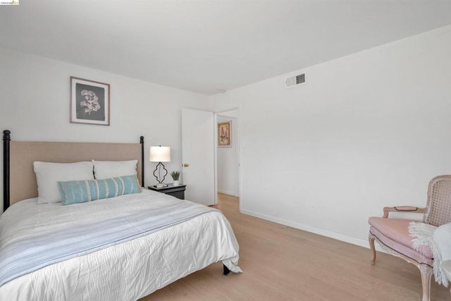 3453 Stewarton Dr, Richmond, CA 94803