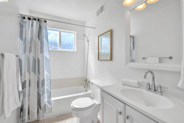 3453 Stewarton Dr, Richmond, CA 94803