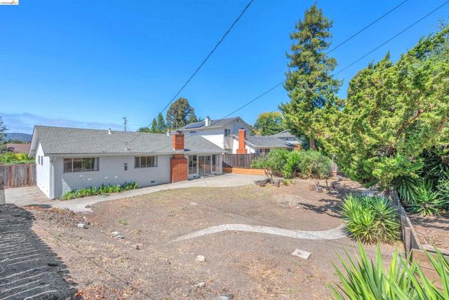 3453 Stewarton Dr, Richmond, CA 94803