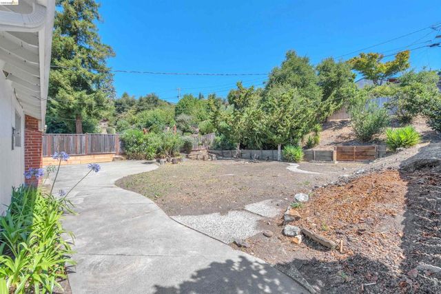 3453 Stewarton Dr, Richmond, CA 94803