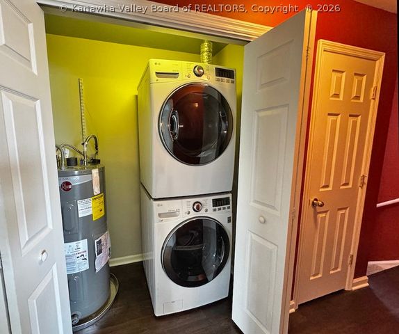 2305 Kanawha Terrace 112, St Albans, WV 25177