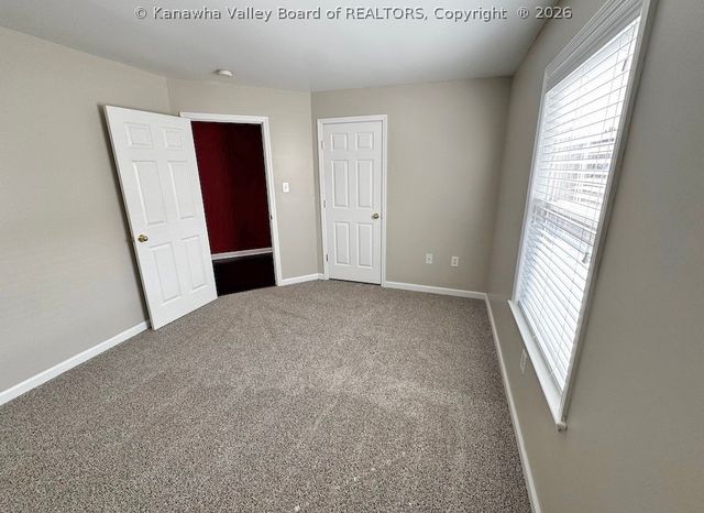 2305 Kanawha Terrace 112, St Albans, WV 25177