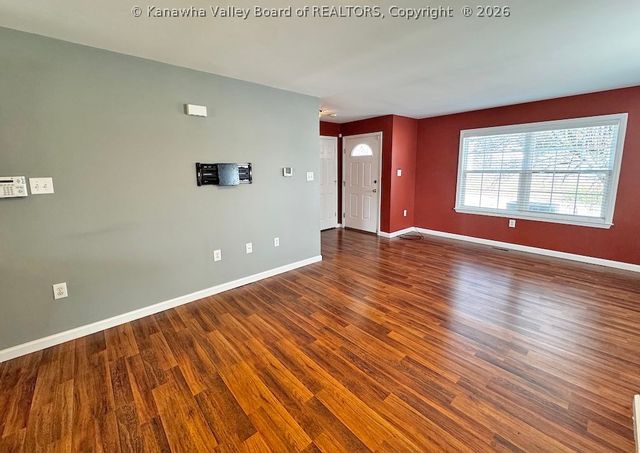 2305 Kanawha Terrace 112, St Albans, WV 25177