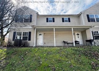 2305 Kanawha Terrace 112, St Albans, WV 25177