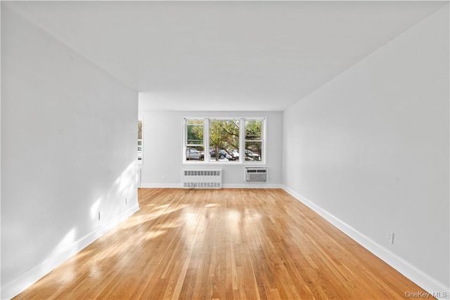 700 Scarsdale Avenue 1T, Scarsdale, NY 10583