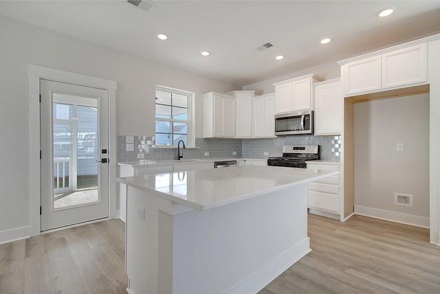 531 Ivy Green Lane, Summerville, SC 29486