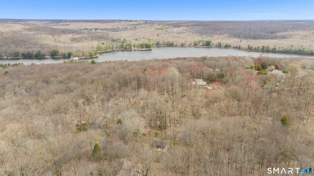 70 Dayton Road, Redding, CT 06896