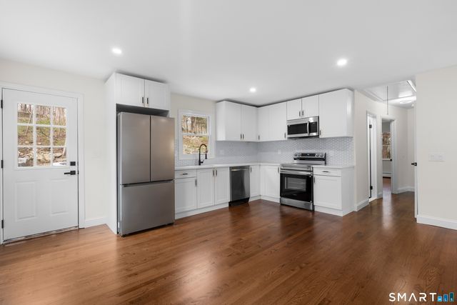 70 Dayton Road, Redding, CT 06896