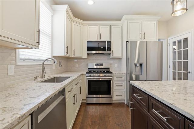 410 Ramblewood Drive, Forks Twp, PA 18040