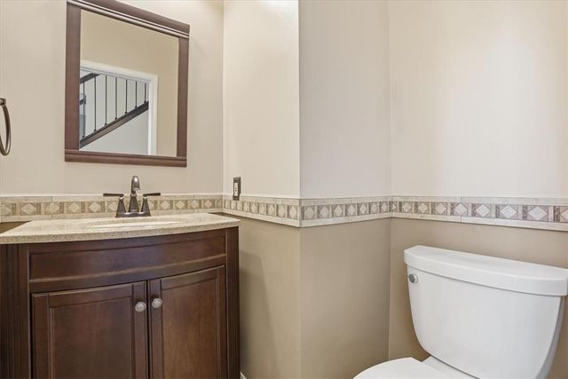 410 Ramblewood Drive, Forks Twp, PA 18040