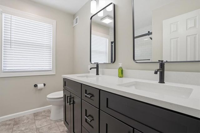 410 Ramblewood Drive, Forks Twp, PA 18040