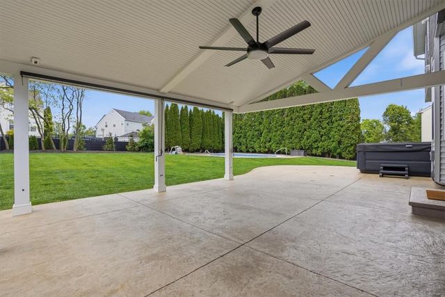 410 Ramblewood Drive, Forks Twp, PA 18040