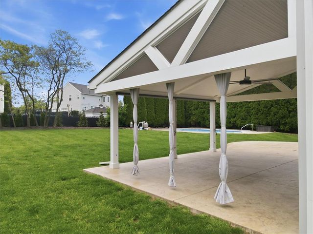 410 Ramblewood Drive, Forks Twp, PA 18040