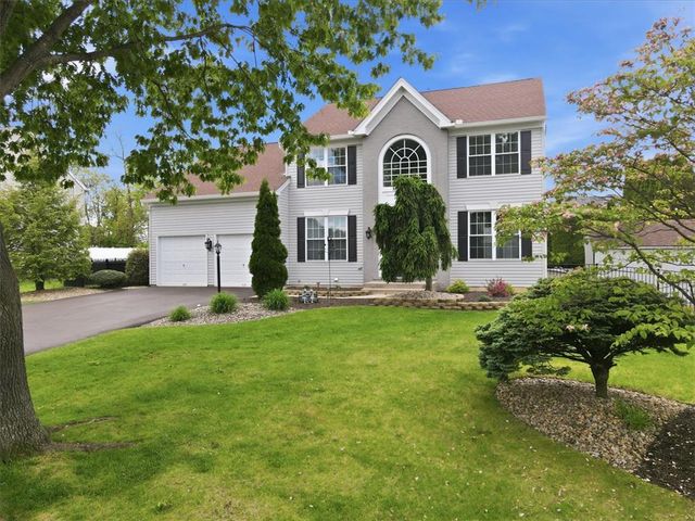 410 Ramblewood Drive, Forks Twp, PA 18040