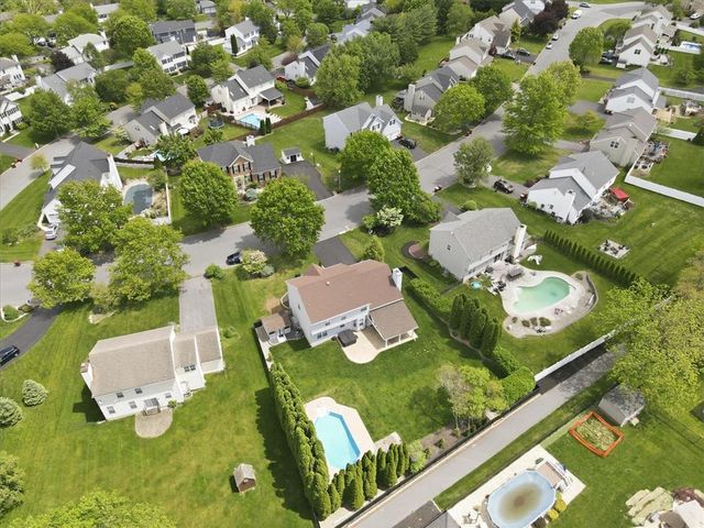410 Ramblewood Drive, Forks Twp, PA 18040